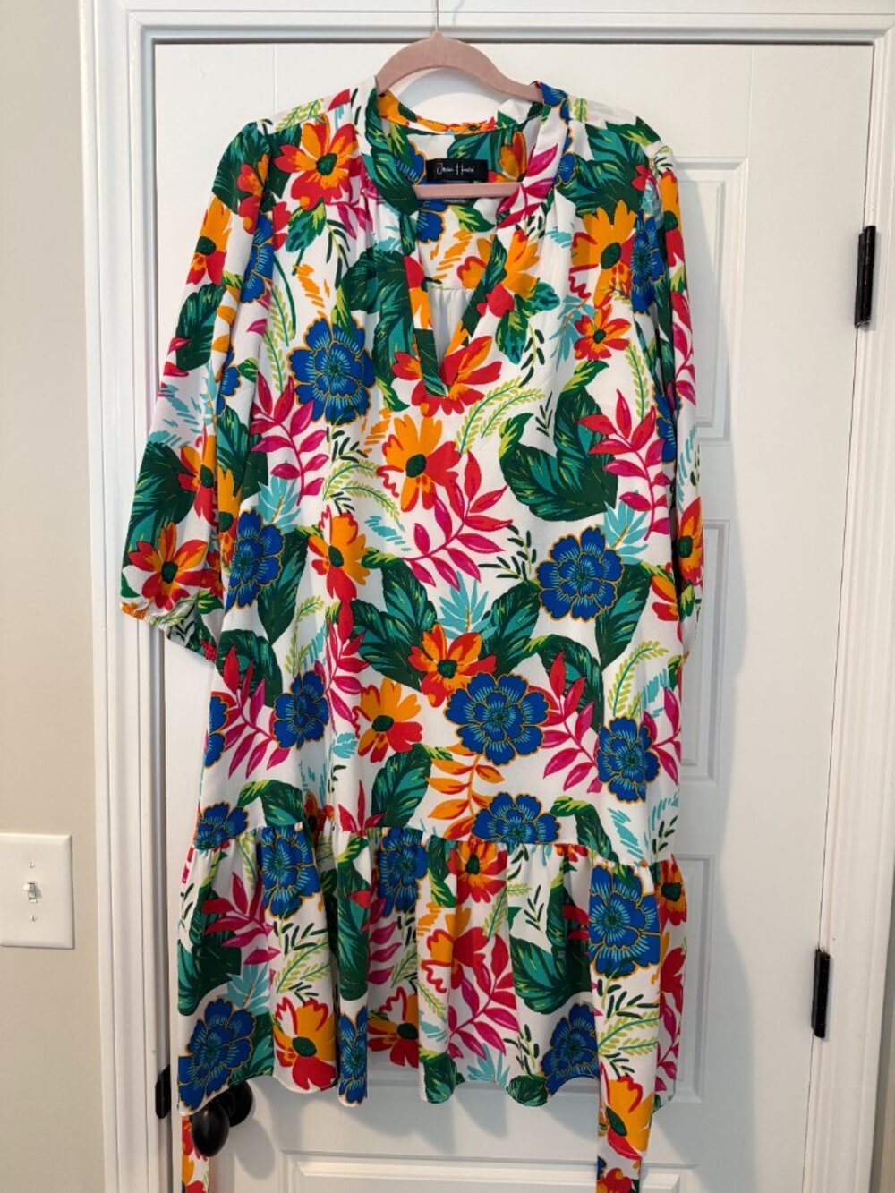 White Floral A-Line Dress, size 18 - Picture 5 of 7